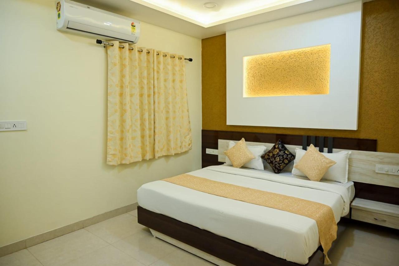 Hotel Golden Bliss Bhópál Exteriér fotografie